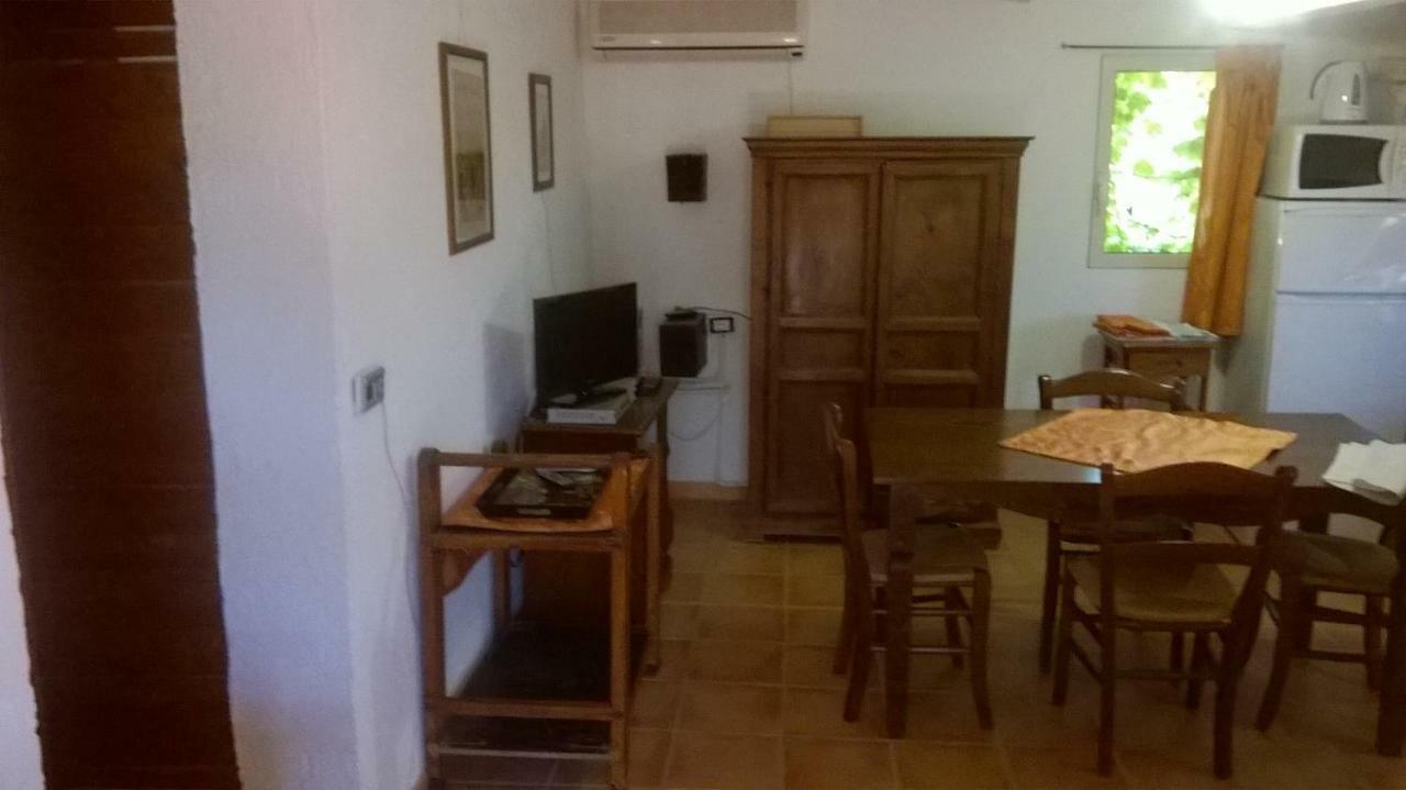 Le Case Del Vivaio Aparthotel Шака Екстериор снимка